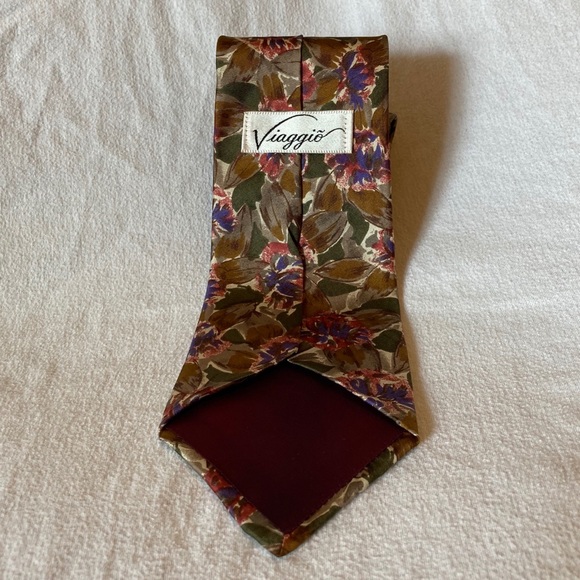 Viaggio Neck Tie Floral Spring Style 100% Silk One Size EUC - Picture 3 of 5